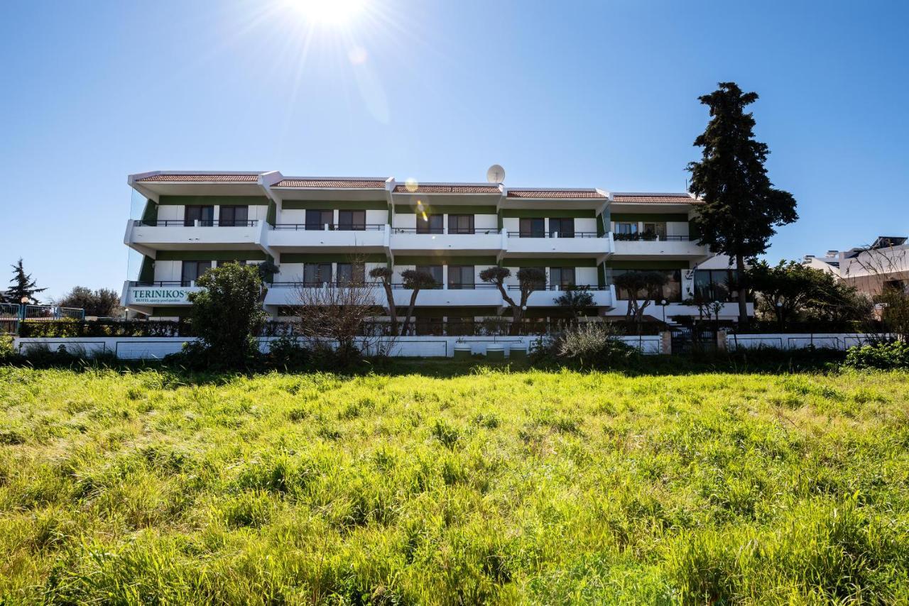 Terinikos Sunny Garden Junior Appart hôtel 2*