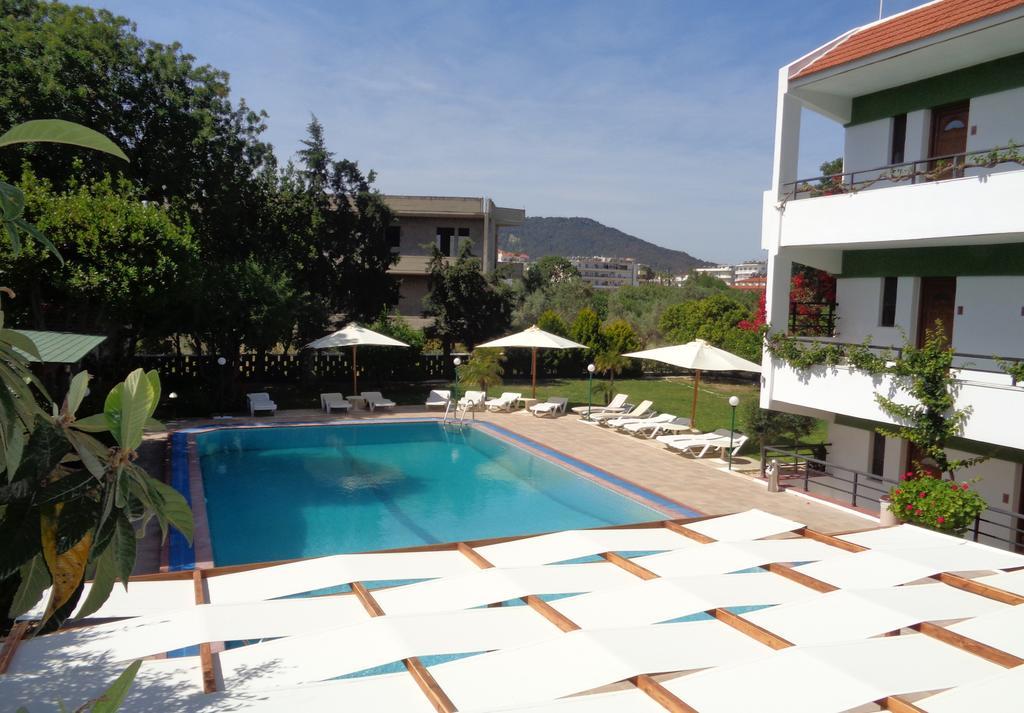 Terinikos Sunny Garden Junior Appart hôtel