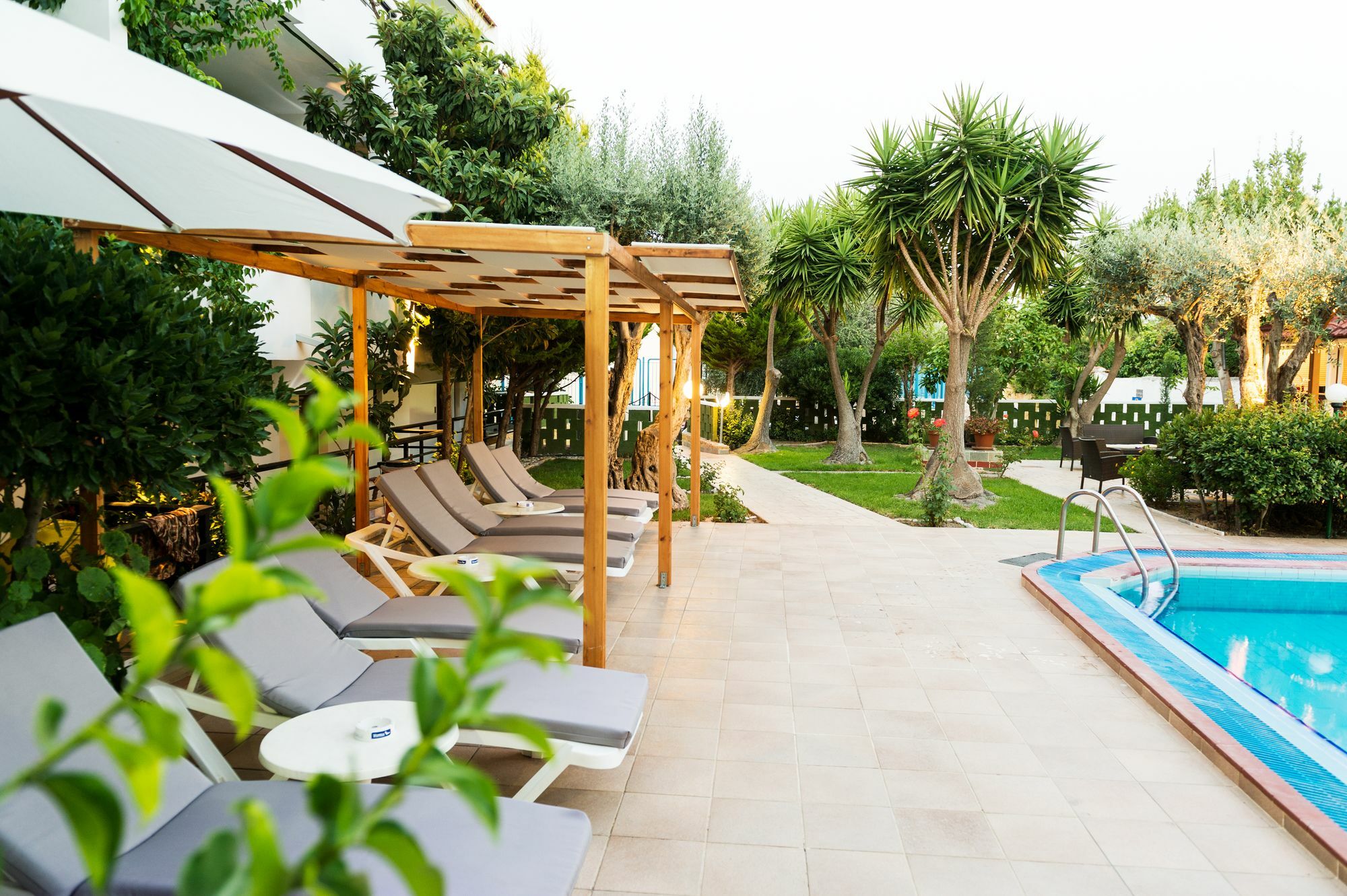 Appart hôtel Terinikos Sunny Garden Junior 2*
